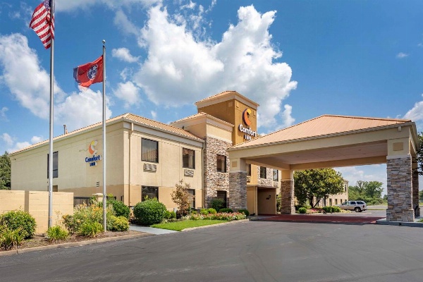 Comfort Inn Brownsville I-40 image 1